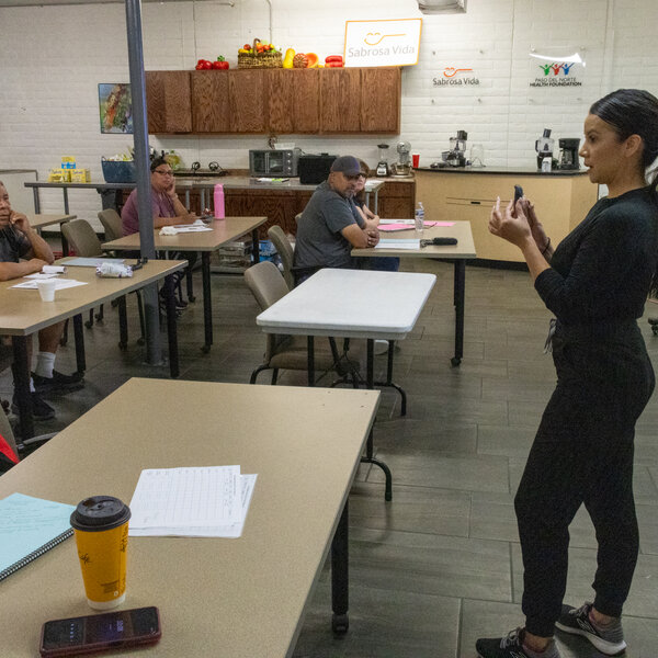 Nutritionist and Health Educator Lexy teaching Diabetes Self-Education Management class on a Thursday morning