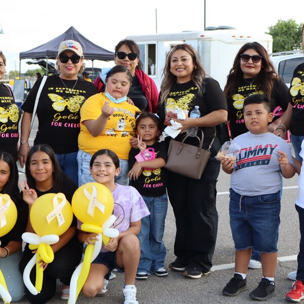 In September, Candlelighters families, staff, and our community Walk for Hope. 
